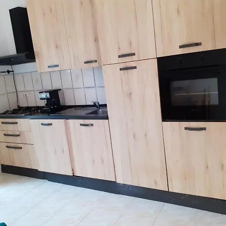 2 Bedrooms With Enclosed Garden And Wifi At Rio Rio dellʼElba