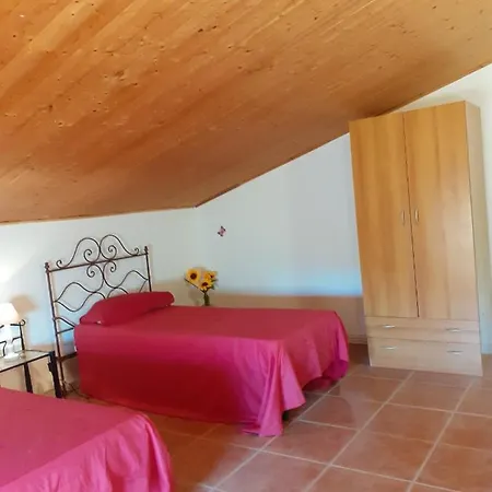 2 Bedrooms With Enclosed Garden And Wifi At Rio *